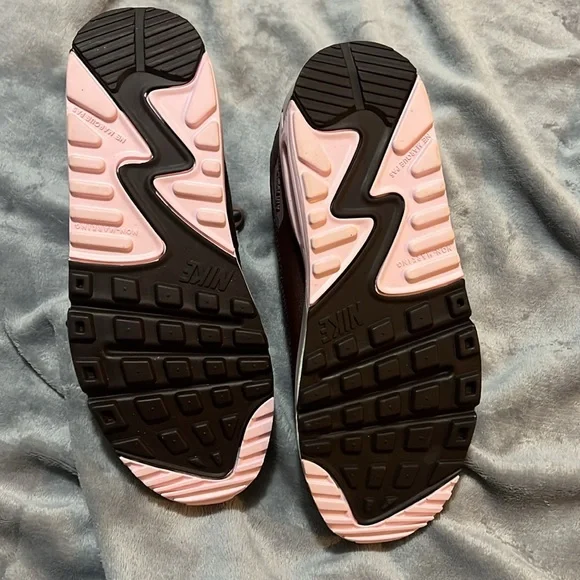 Nike Air Max 90 LTR Smokey Mauve/Platinum Violet-Dark Size:7.5W/6Y - Picture 2 of 5